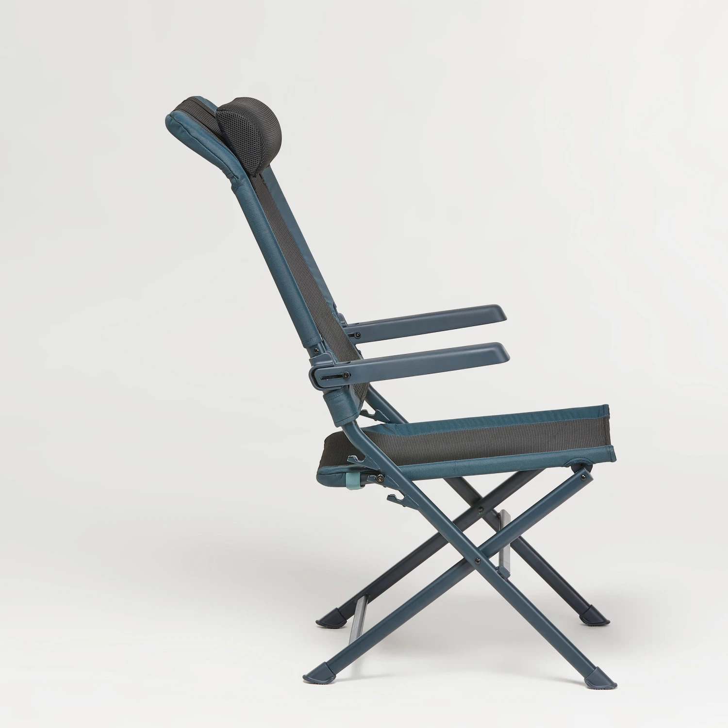 Quechua Multi-position Comfortable Camping Armchair 7 Quechua Multi-position Comfortable Camping Armchair - Image 5